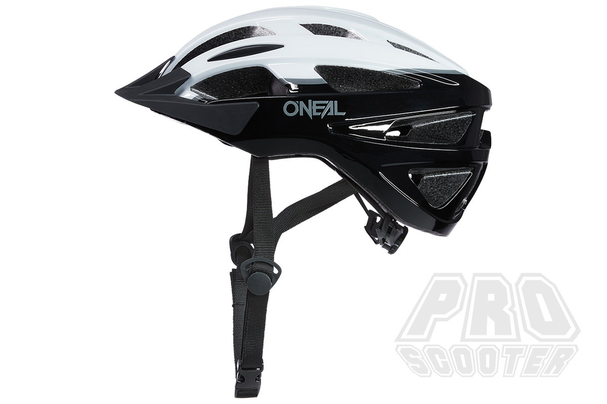 Achetez le meilleur de O'Neal ONEAL B-20 STRAIN V.22 sur Moto Achetez maintenant